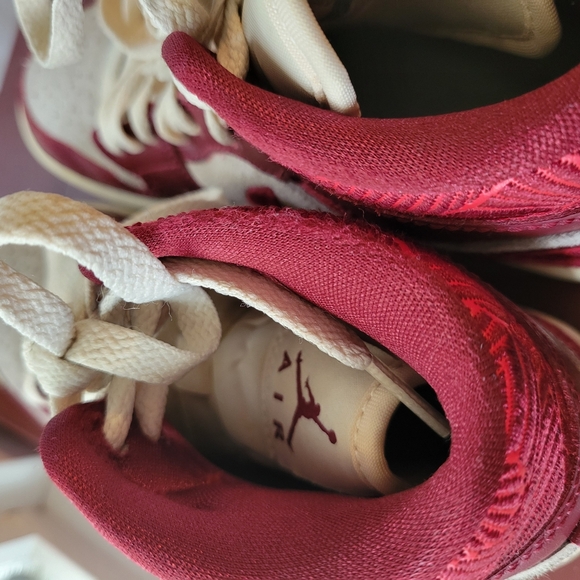 Air Jordan 1 Mid SE Tiki Leaf Team Red DZ2820-601 Women Size 5 - Picture 5 of 7